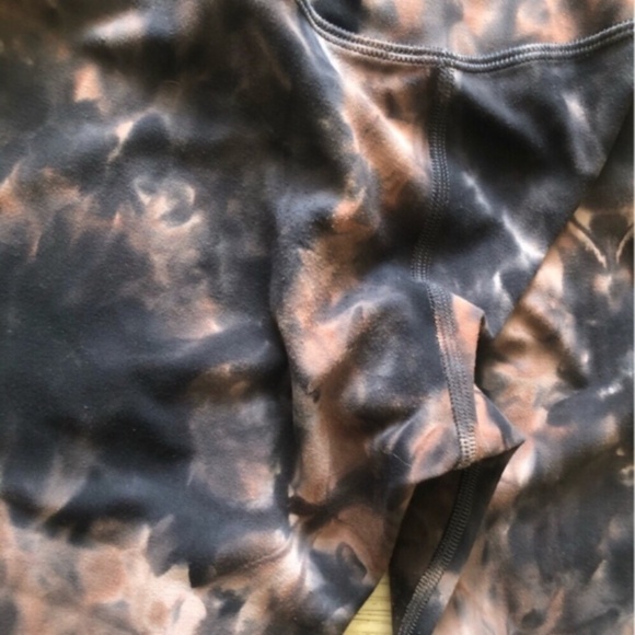 BUNDLE DEAL!! Two Lululemon Crops - Picture 6 of 14